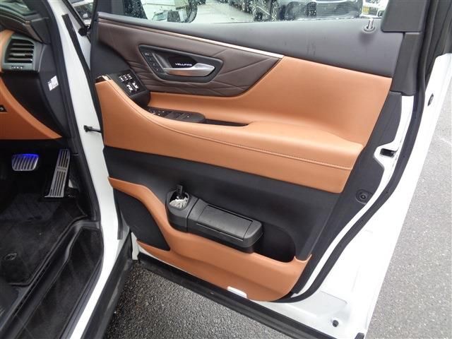 TOYOTA VELLFIRE  HYBRID 4WD 2025 Image 31