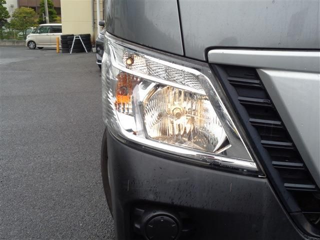 NISSAN NV350 CARAVAN 2020 Image 31