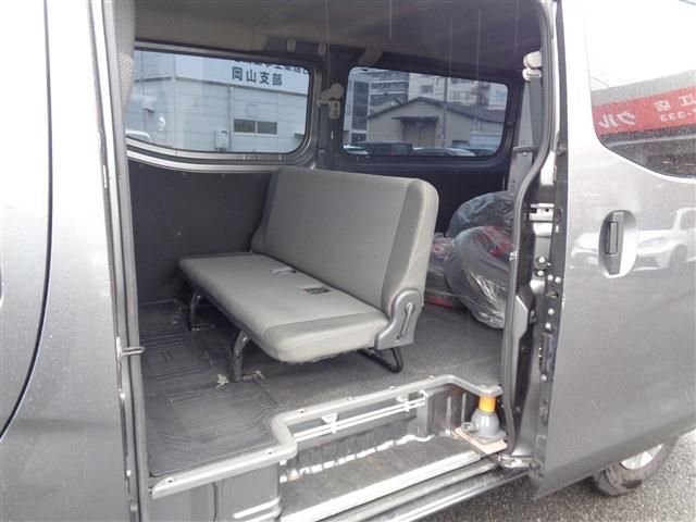 NISSAN NV350 CARAVAN 2020 Image 31