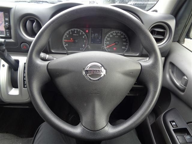 NISSAN NV350 CARAVAN 2020 Image 31