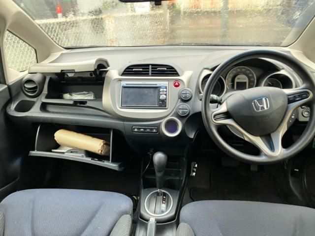 HONDA FIT HYBRID 2011 Image 31