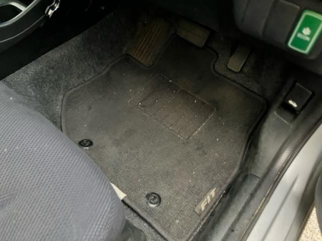 HONDA FIT HYBRID 2011 Image 31