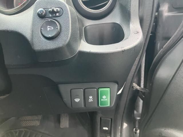 HONDA FIT SHUTTLE HYBRID 2013 Image 31