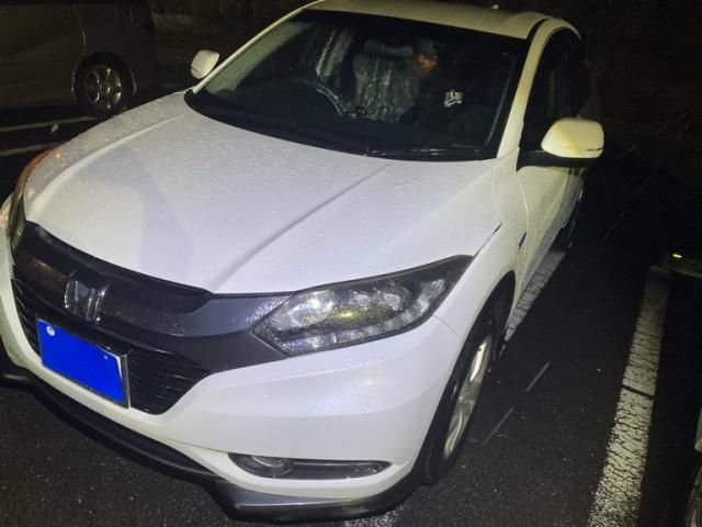 HONDA VEZEL HYBRID 2015 Image 31