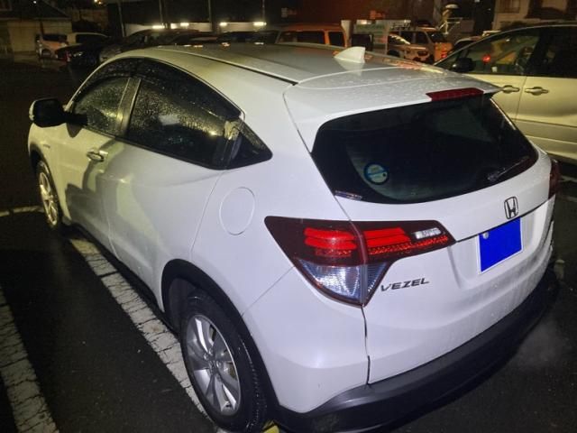 HONDA VEZEL HYBRID 2015 Image 31