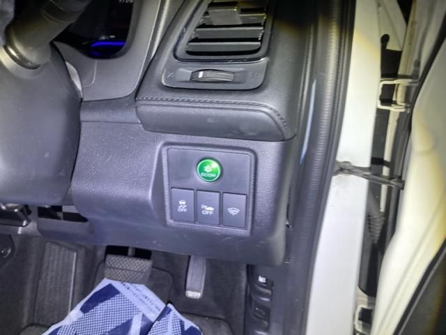 HONDA VEZEL HYBRID 2015 Image 31