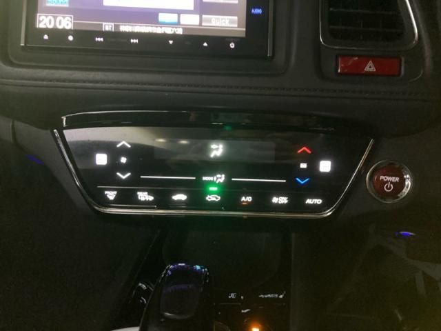 HONDA VEZEL HYBRID 2015 Image 31