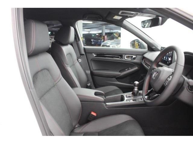 HONDA CIVIC HATCHBACK 2026 Image 31