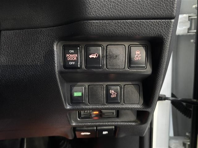 NISSAN X-TRAIL HYBRID 4WD 2018 Image 31