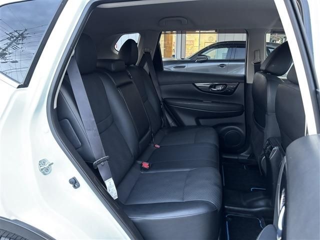 NISSAN X-TRAIL HYBRID 4WD 2018 Image 31