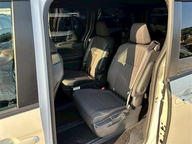 TOYOTA NOAH HYBRID 2024 Image 31