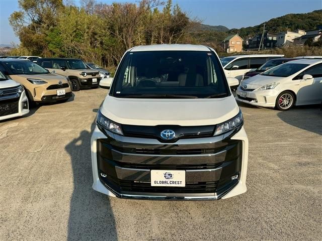 TOYOTA NOAH HYBRID 2024 Image 31