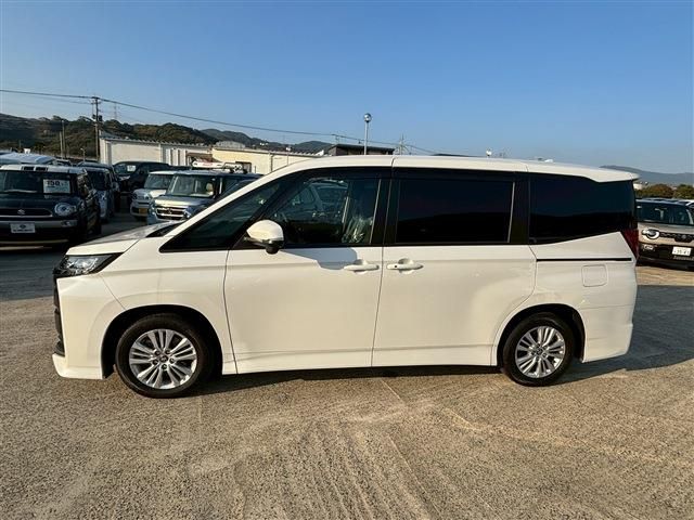 TOYOTA NOAH HYBRID 2024 Image 31