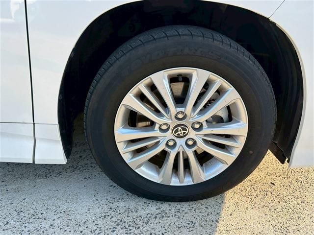 TOYOTA NOAH HYBRID 2024 Image 31