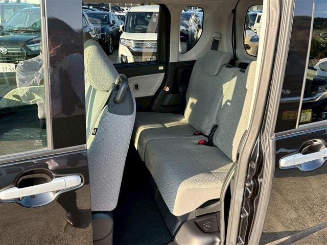 DAIHATSU TANTO 2022 Image 31