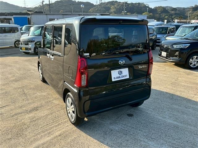 DAIHATSU TANTO 2022 Image 31
