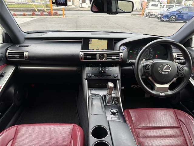 TOYOTA LEXUS IS300H 2013 Image 31