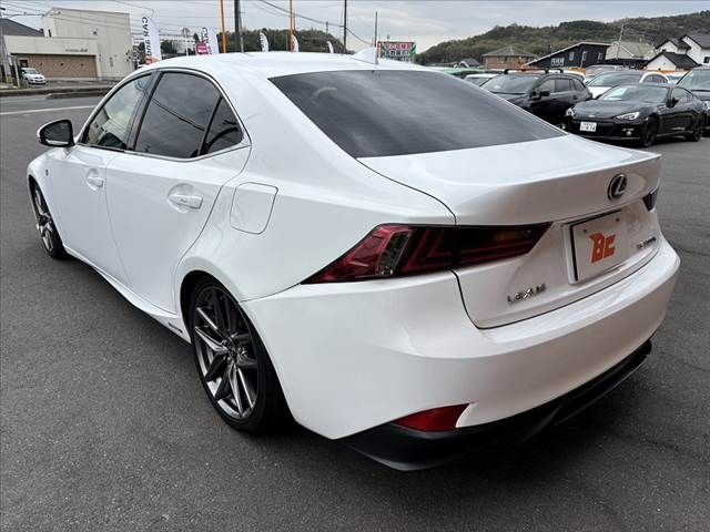 TOYOTA LEXUS IS300H 2013 Image 31