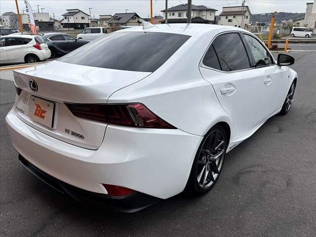 TOYOTA LEXUS IS300H 2013 Image 31