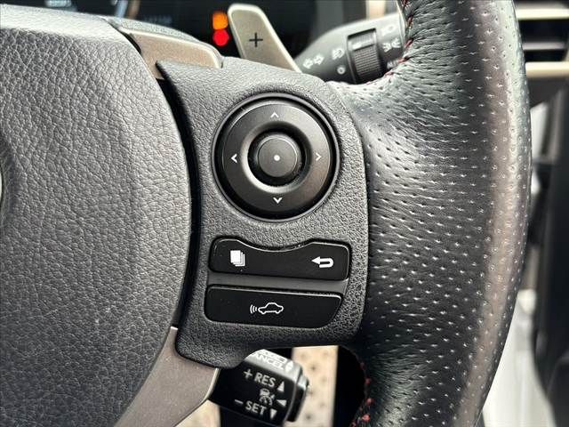 TOYOTA LEXUS IS300H 2013 Image 31