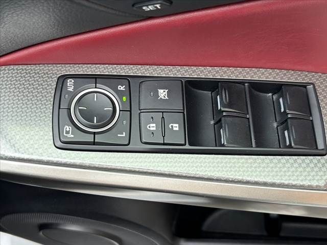 TOYOTA LEXUS IS300H 2013 Image 31