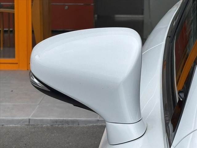 TOYOTA LEXUS IS300H 2013 Image 31