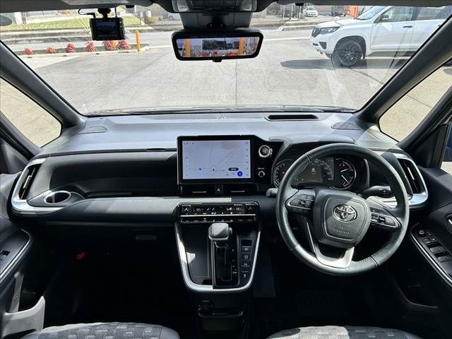 TOYOTA VOXY 2023 Image 31