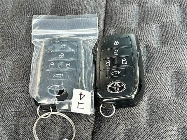 TOYOTA VOXY 2023 Image 31