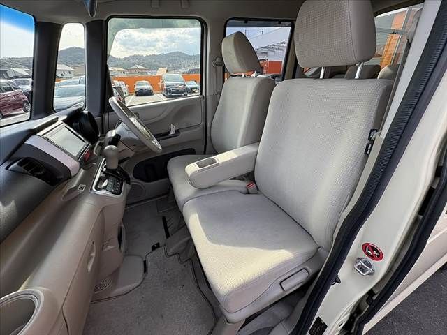 HONDA N BOX 2015 Image 31