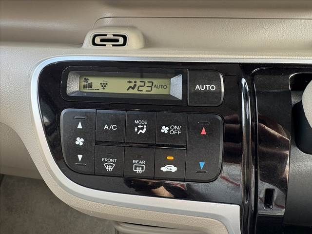 HONDA N BOX 2015 Image 31