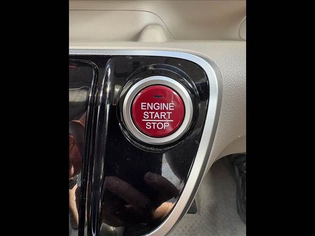 HONDA N BOX 2015 Image 31