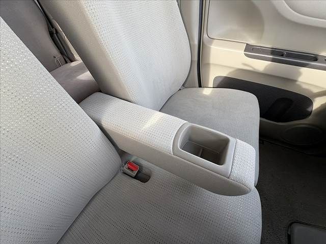 HONDA N BOX 2015 Image 31