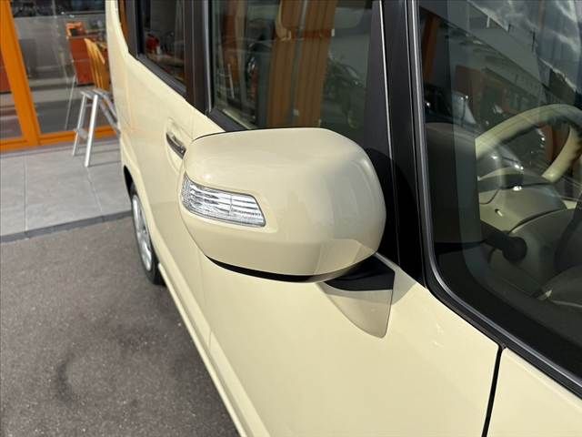 HONDA N BOX 2015 Image 31