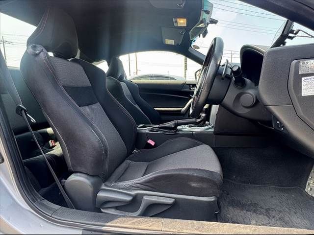 TOYOTA 86 2012 Image 31