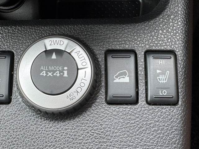 NISSAN X-TRAIL 4WD 2010 Image 31