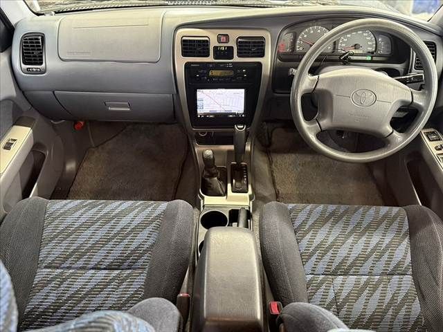 TOYOTA HILUXSURF WAGON 4WD 2000 Image 31