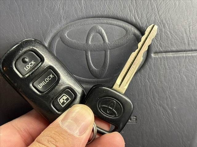 TOYOTA HILUXSURF WAGON 4WD 2000 Image 31