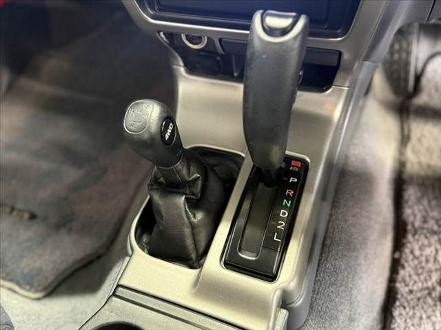 TOYOTA HILUXSURF WAGON 4WD 2000 Image 31