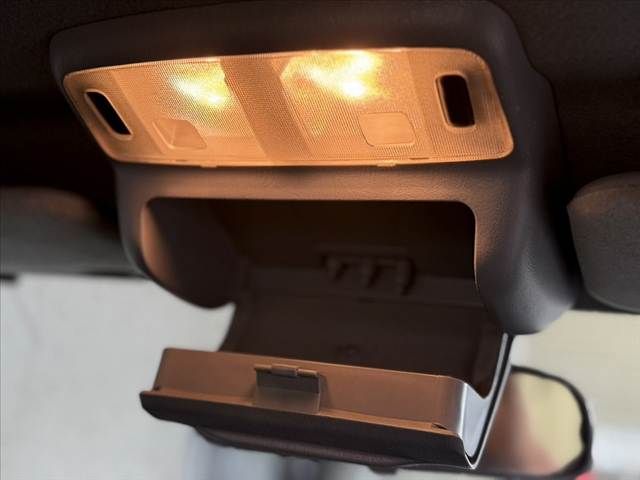 TOYOTA HILUXSURF WAGON 4WD 2000 Image 31