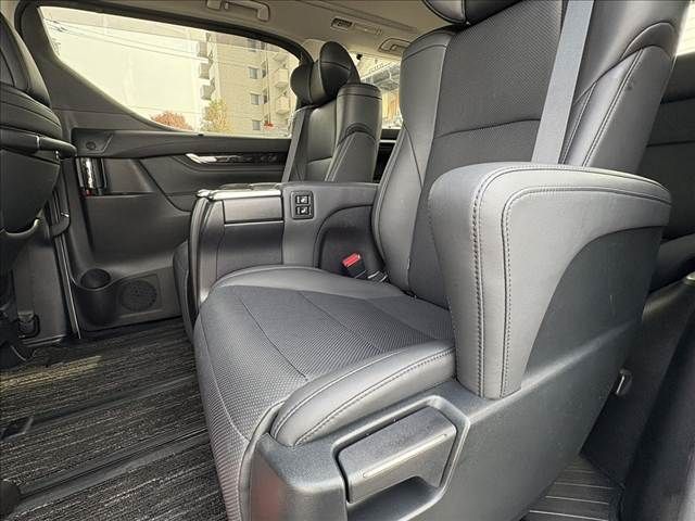 TOYOTA ALPHARD 2020 Image 31