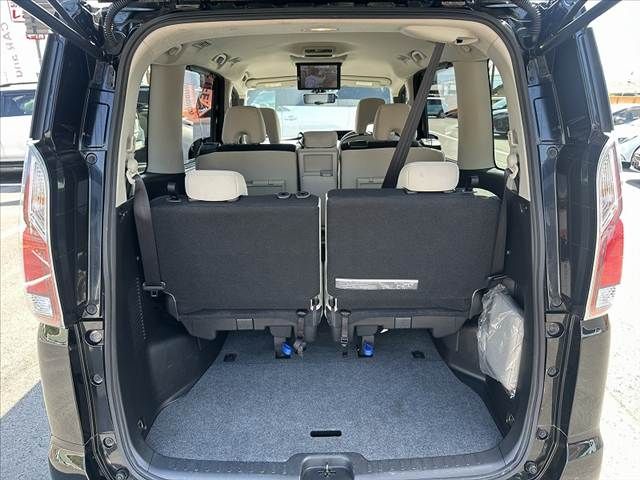 NISSAN SERENA  S-HYBRID 2017 Image 31