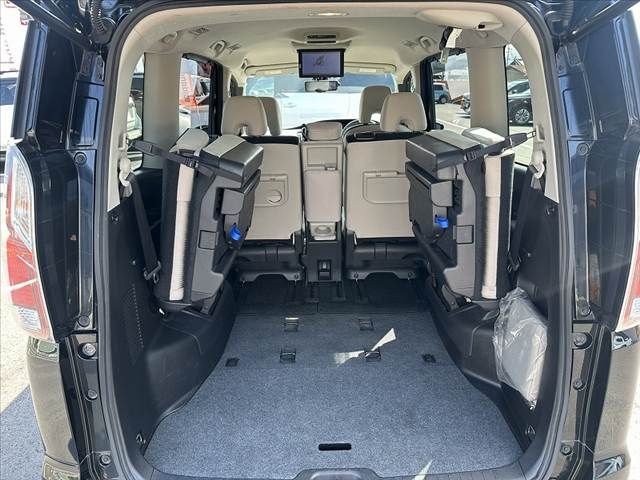 NISSAN SERENA  S-HYBRID 2017 Image 31