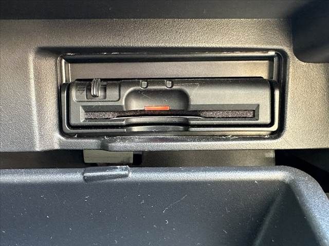 NISSAN SERENA  S-HYBRID 2017 Image 31