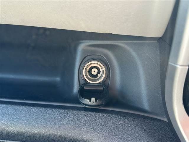 NISSAN SERENA  S-HYBRID 2017 Image 31