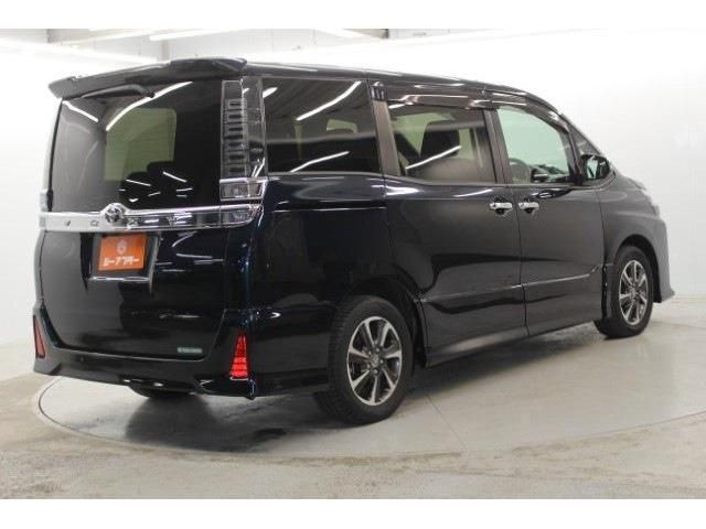 TOYOTA VOXY 2019 Image 31