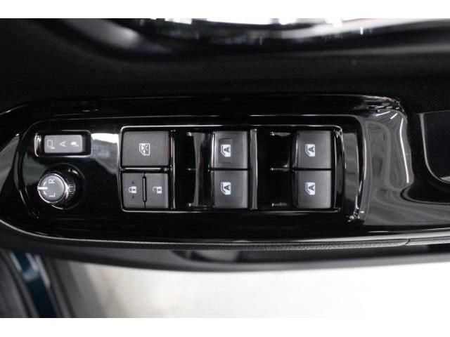 TOYOTA VOXY 2019 Image 31