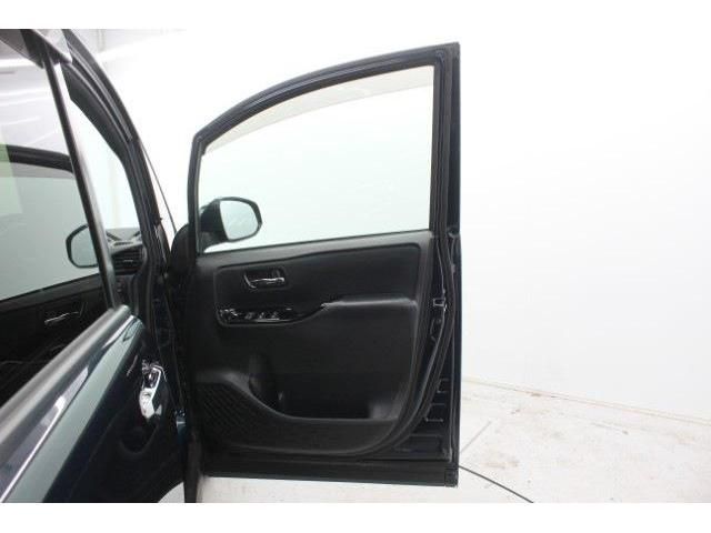 TOYOTA VOXY 2019 Image 31