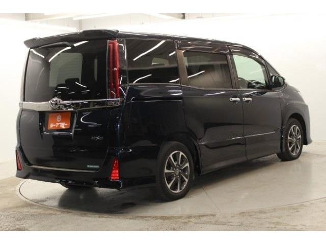 TOYOTA NOAH 2020 Image 31
