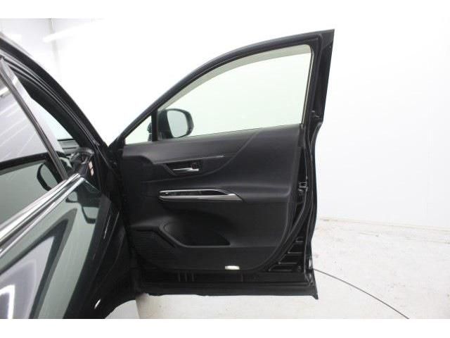 TOYOTA HARRIER HYBRID 2022 Image 31