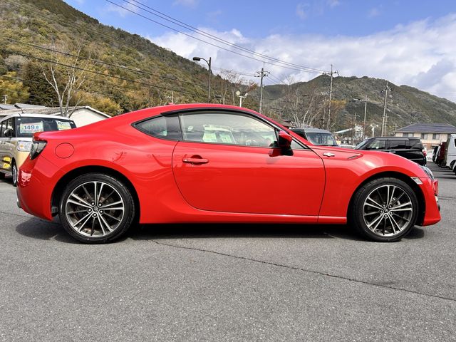 TOYOTA 86 2012 Image 31